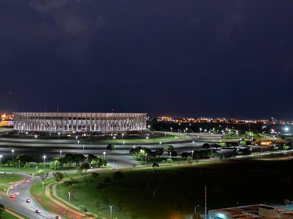 Flat Encantador No 7º Com Vista Pra Torre De Tv Brasília Buitenkant foto